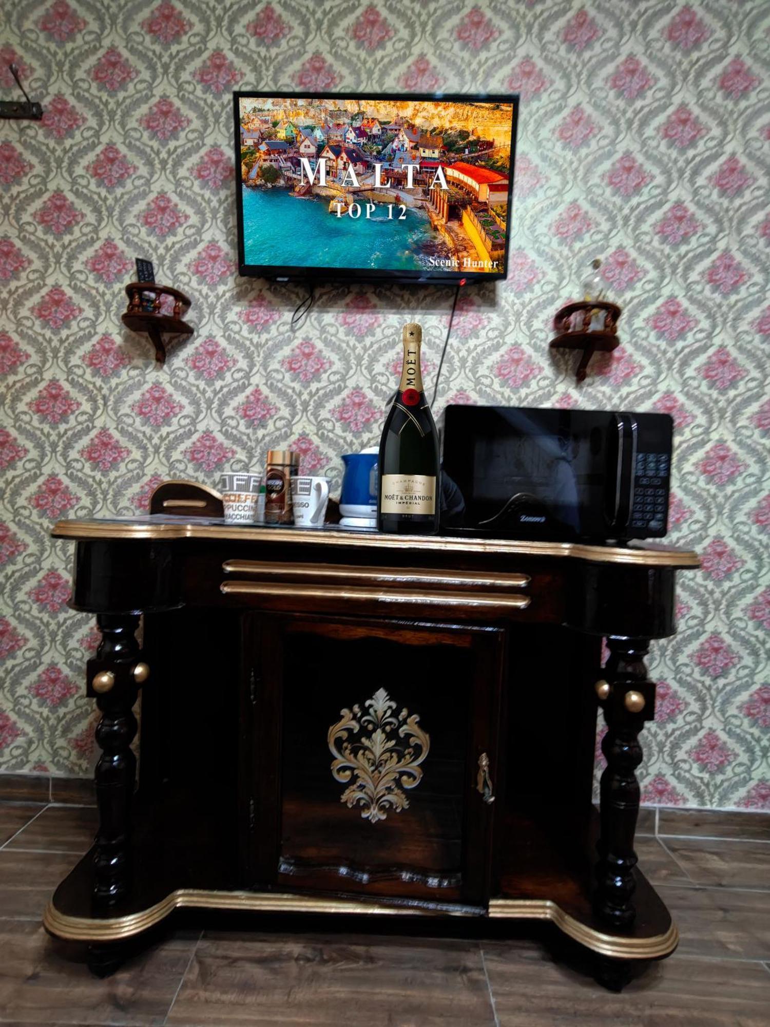Jessica Flat Malta Royal Guesthouse Cospicua Bagian luar foto